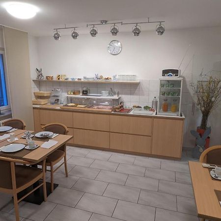 Gaestehaus Ziegler Stuttgart Bagian luar foto
